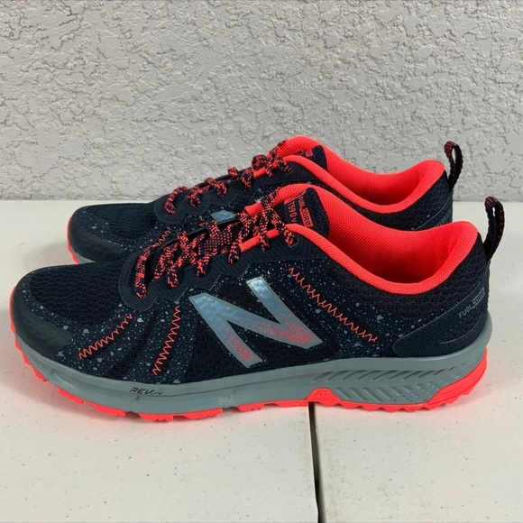 T59v4 Trail Running Sneakers Women 